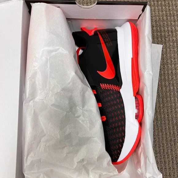 Nike | Shoes | Nike Lebron Witness V 5 Breds Brand New Mens  display picture 3
